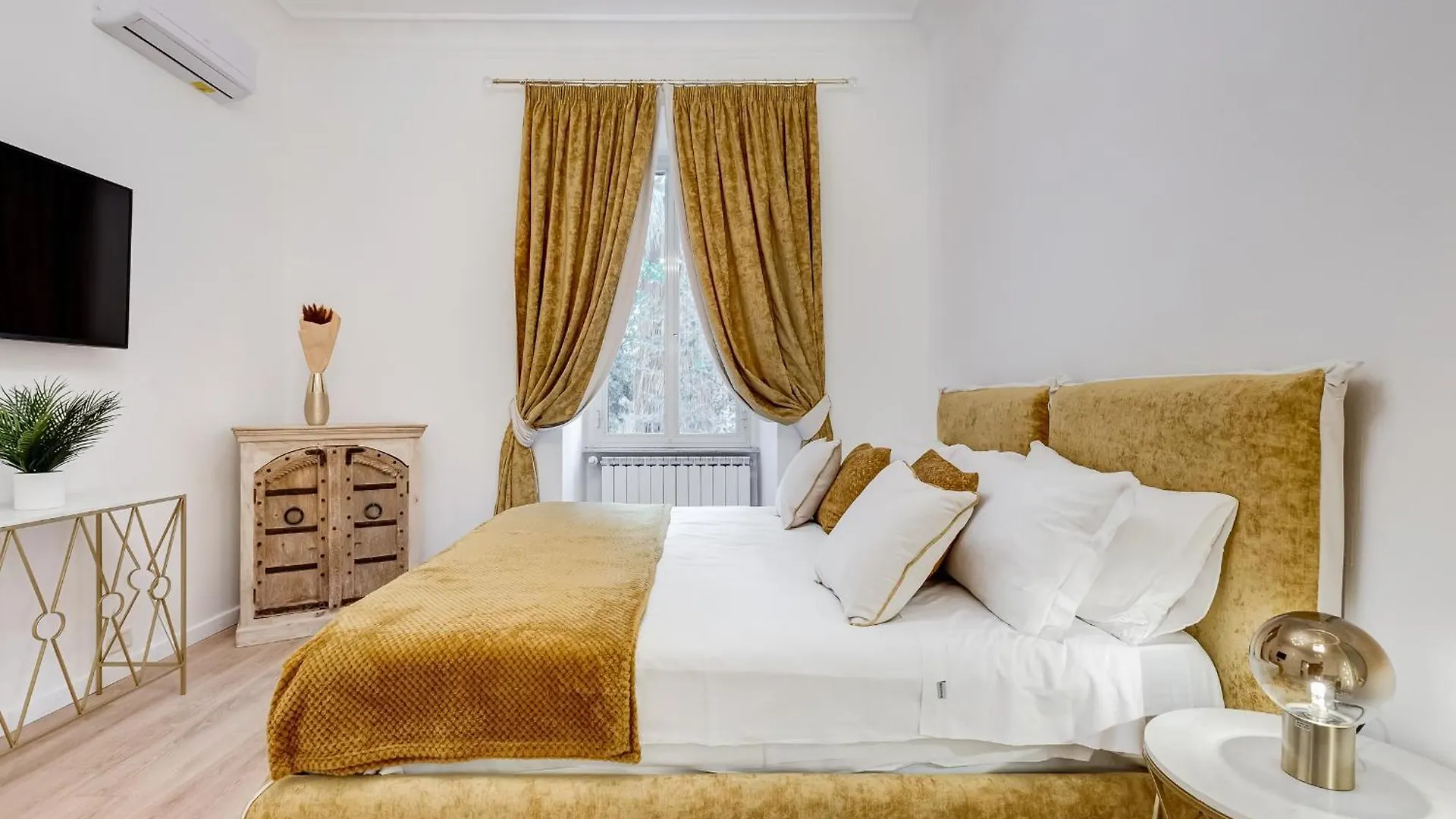 New Vatican Big Apartment - Romedreamhome